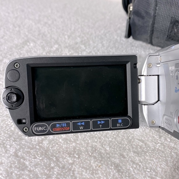 Canon FS100 Digital Video Camcorder Camera Silver Untested - Picture 12 of 16